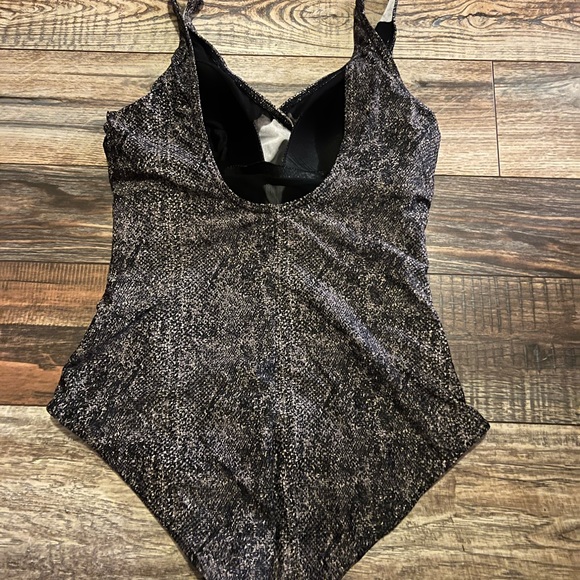 Byron Blue Australia one piece size 12 - Picture 6 of 11